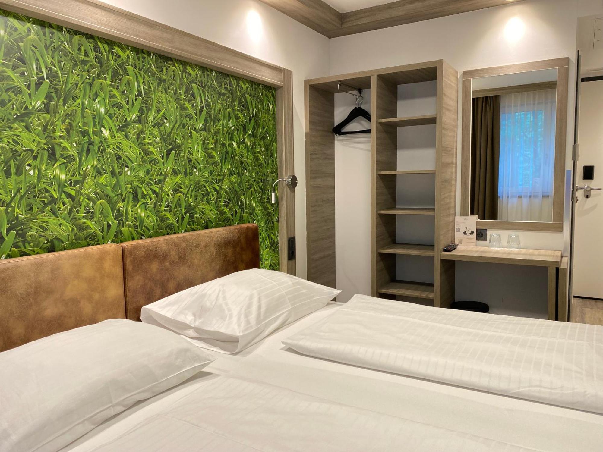 Design & Budget Schoenbrunn Hotel 3*