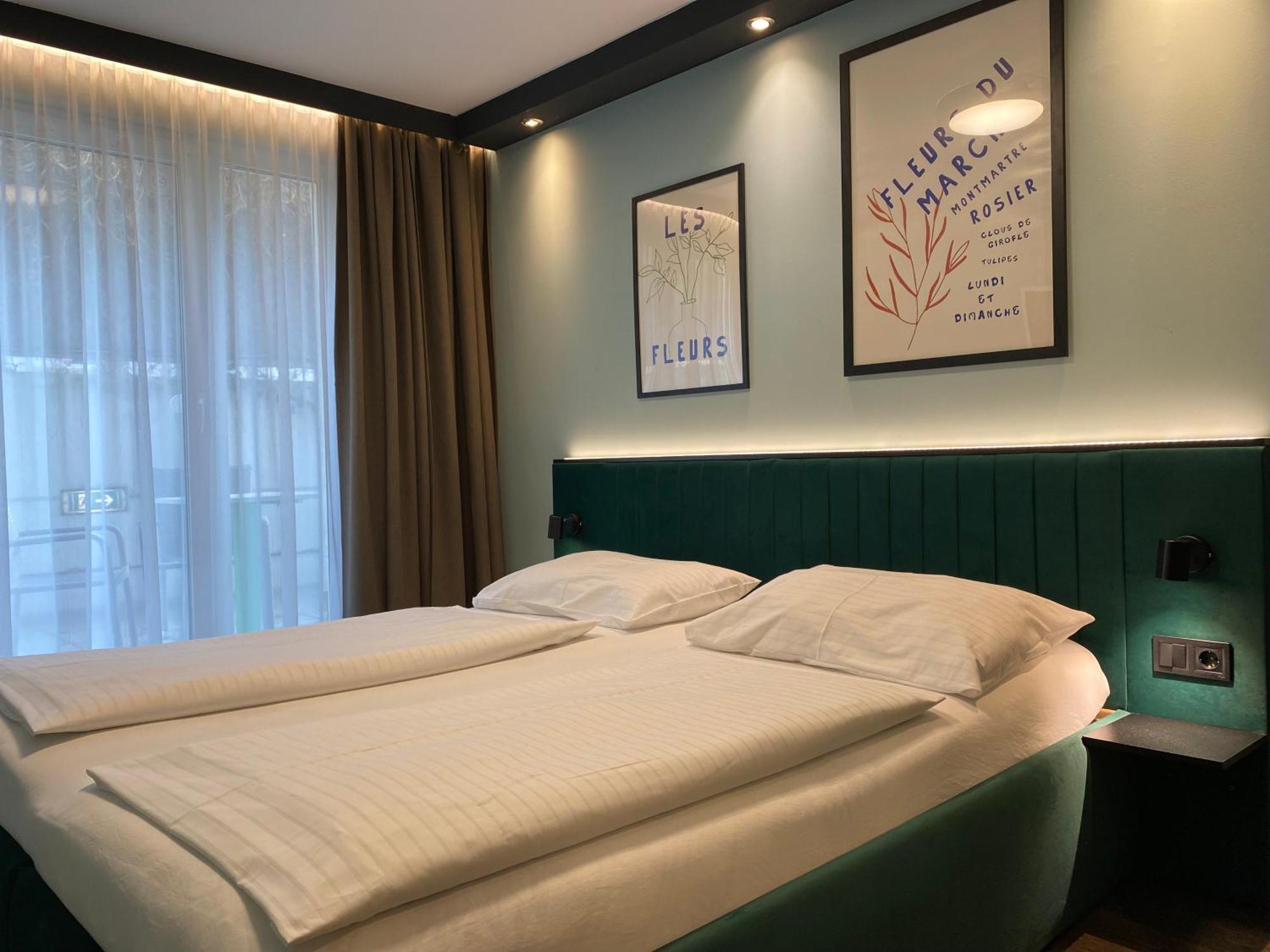 Hotel Design & Budget Schoenbrunn Wien